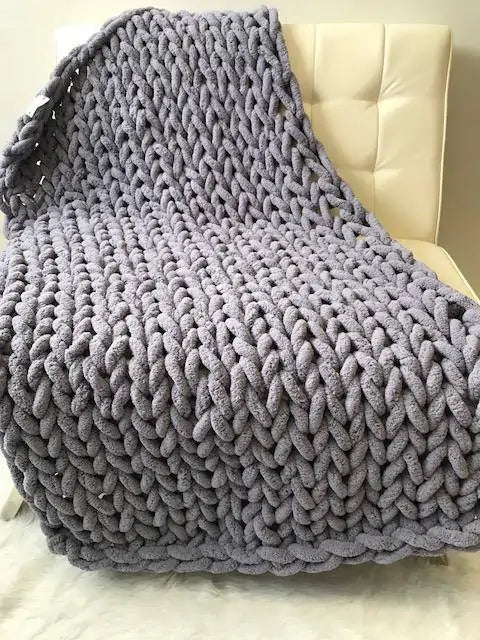 Fluffy blanket: warmth and style for your home