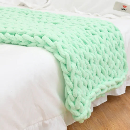 Fluffy blanket: warmth and style for your home